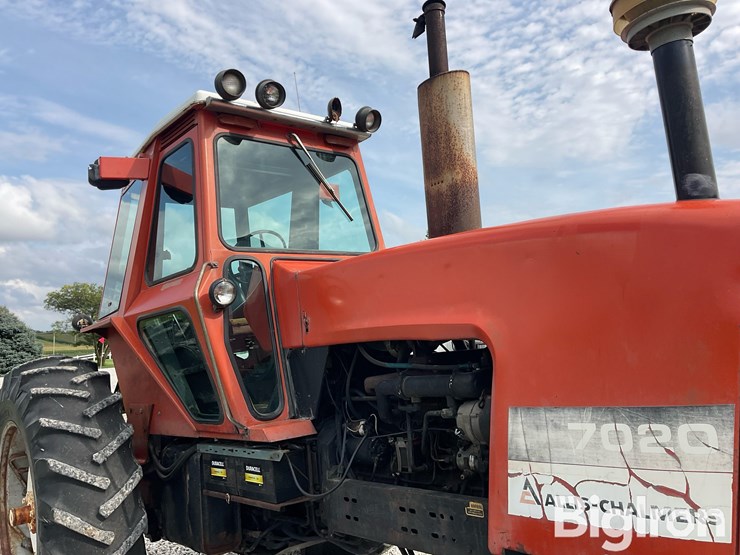 1978-allis-chalmers-7020-image-10