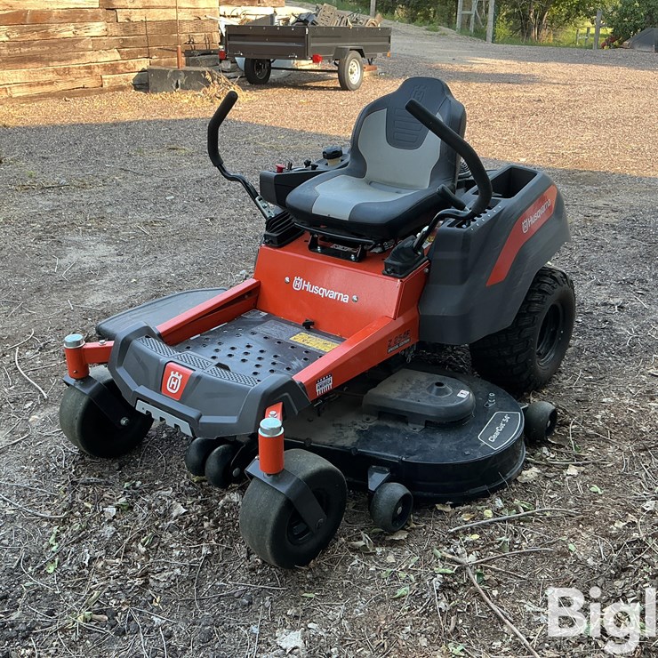Husqvarna Z 254F Zero Turn Lawn Mower