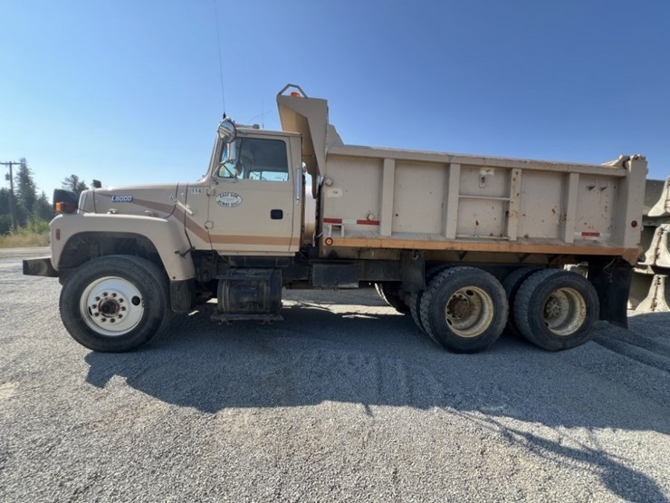 1991-ford-lt9000-image-4