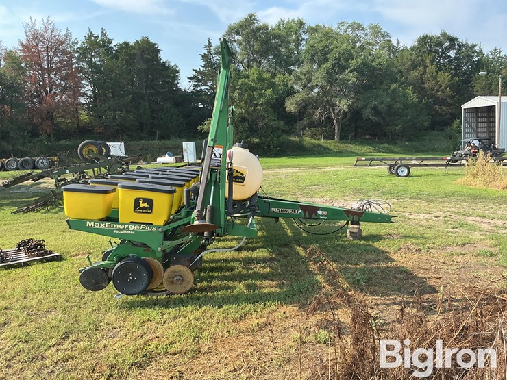 john-deere-1750-image-4