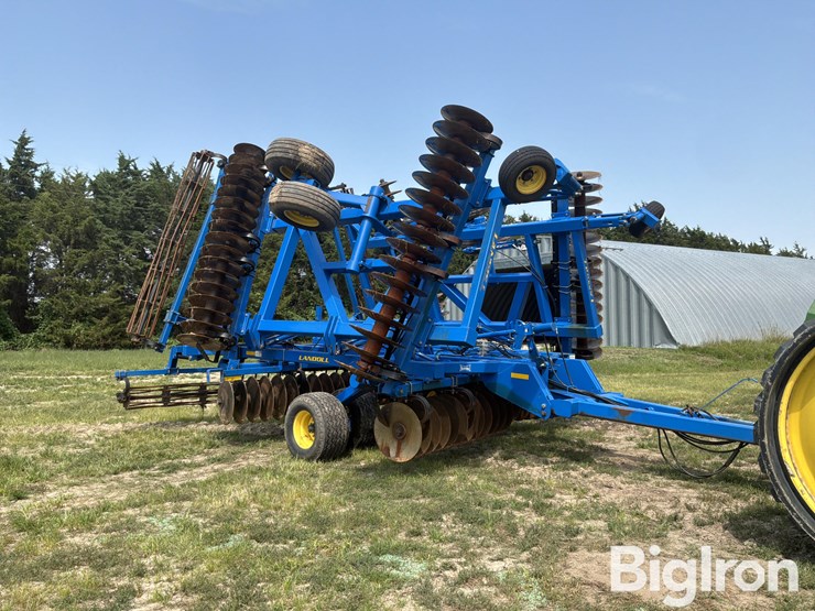 2010-landoll-7431-33-image-3