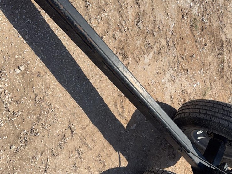 20'-header-trailer-image-13