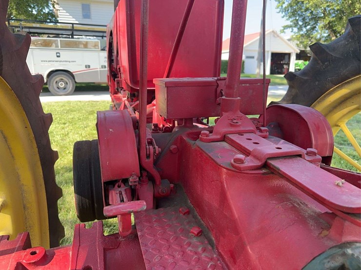 massey-harris-challenger-image-18