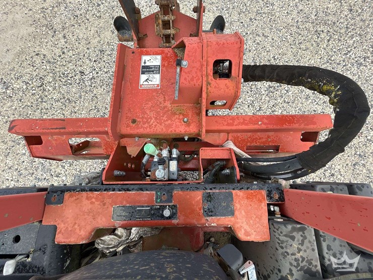 2012-ditch-witch-rt80-image-28