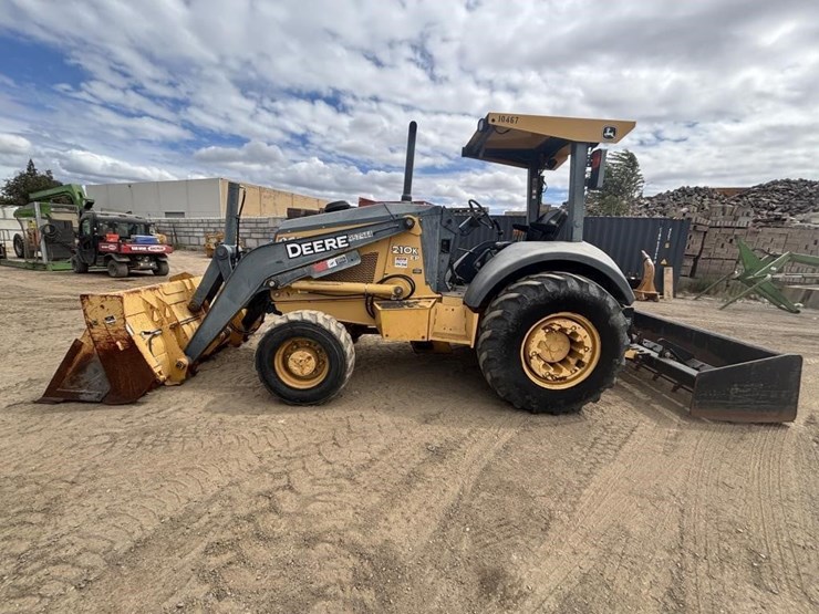 2013-deere-210k-ep-image-5