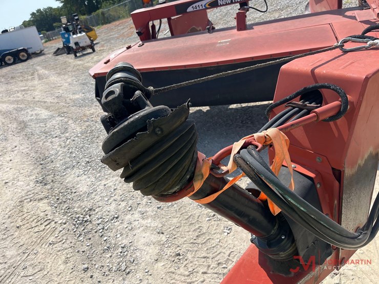 new-holland-1411-image-12