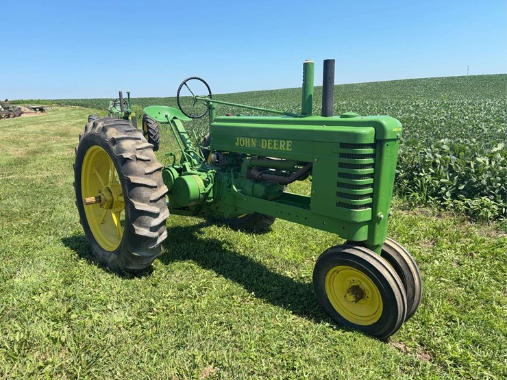 john-deere-b-image-7