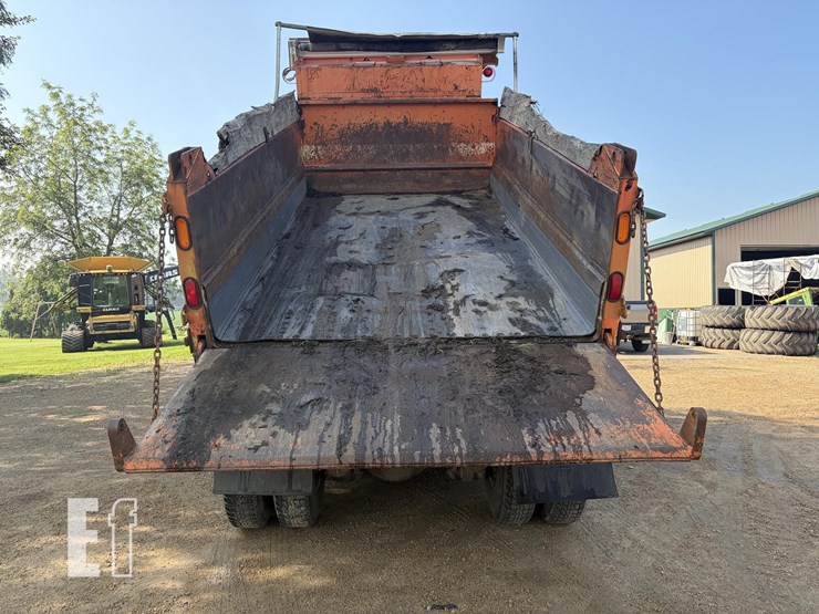 1996-ford-lt9000-image-4