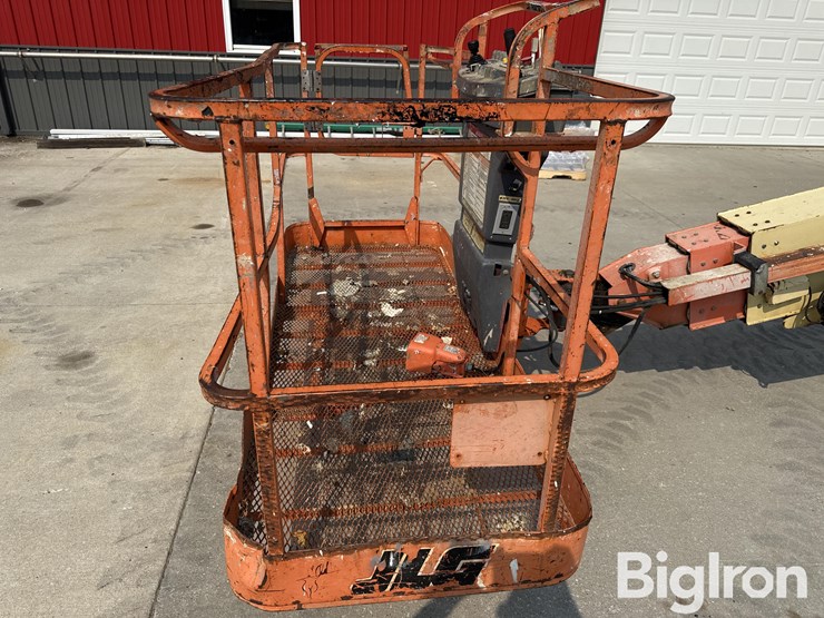 2004-jlg-600s-image-20