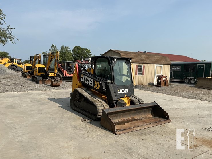2021-jcb-3ts-8t-image-6