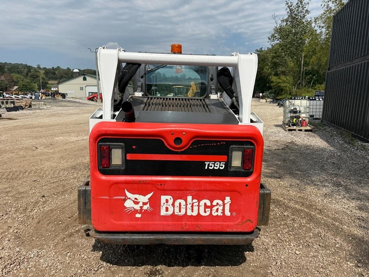 2020-bobcat-t595-image-3