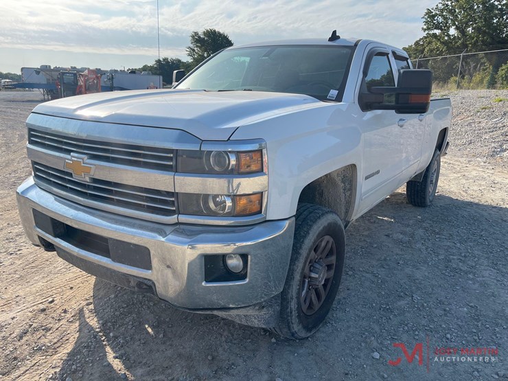 2018-chevrolet-2500-image-4