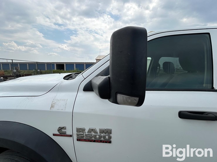 2014-ram-5500-hd-image-18
