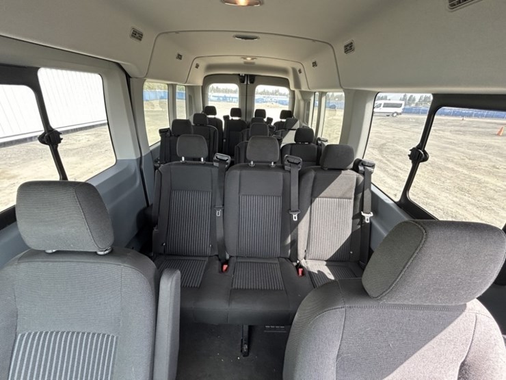 2017-ford-transit-image-22