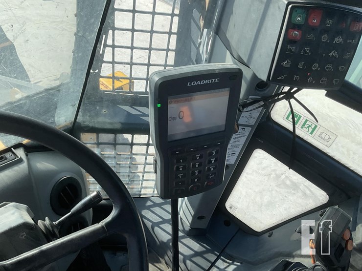 2021-deere-444-p-tier-image-13