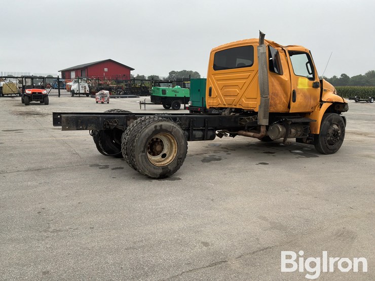 2019-massey-ferguson-730-image-5