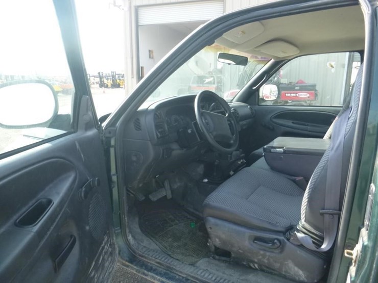 2001-dodge-ram-2500-image-5