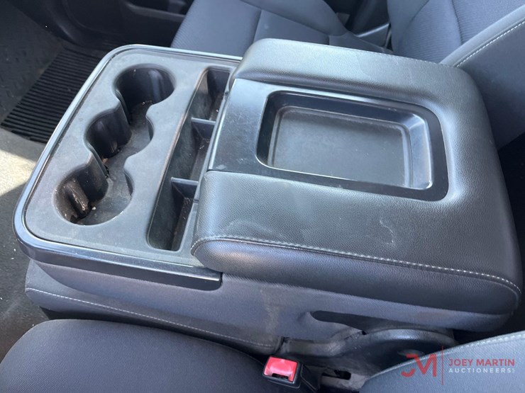2019-chevrolet-2500-image-15