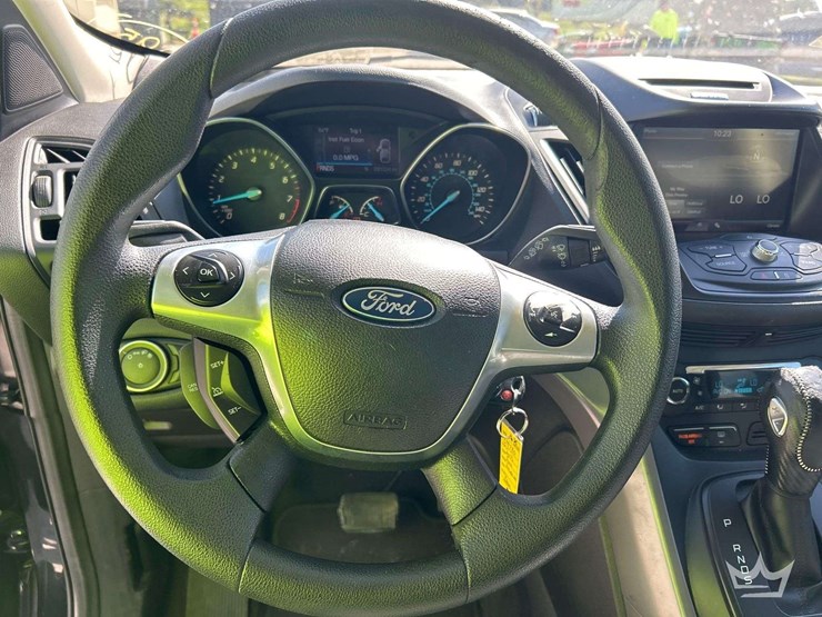 2015-ford-escape-image-15