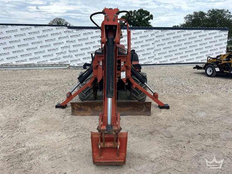 2012-ditch-witch-rt80-image-40