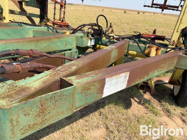 noble-32’-field-cultivator-image-18