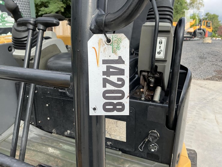 2020-caterpillar-303.5e2-cr-image-22