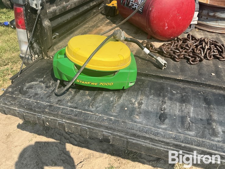 john-deere-7000-image-4
