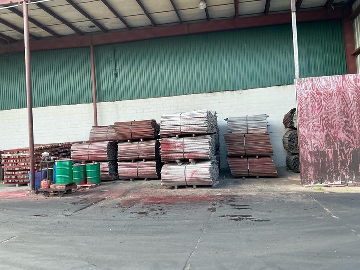 #151-•-fluted-apitong-lumber-sticks-image-2