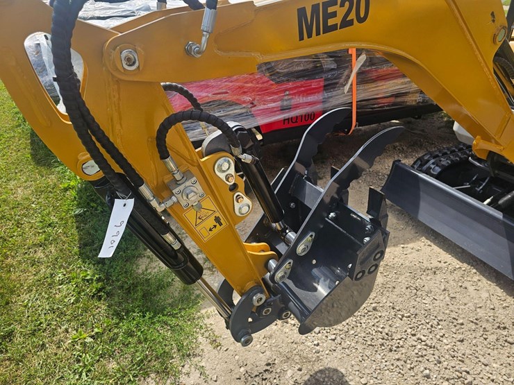 unused-sd-launch-me20-mini-excavator-image-3