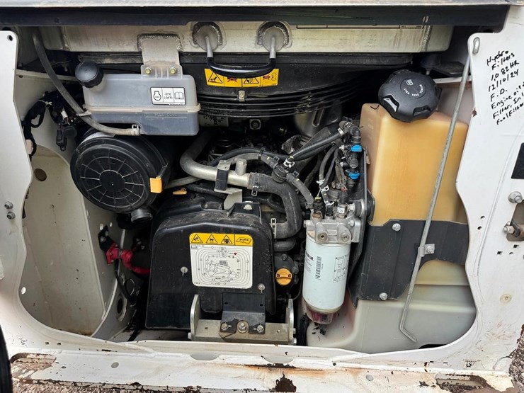 2023-bobcat-t76-image-17
