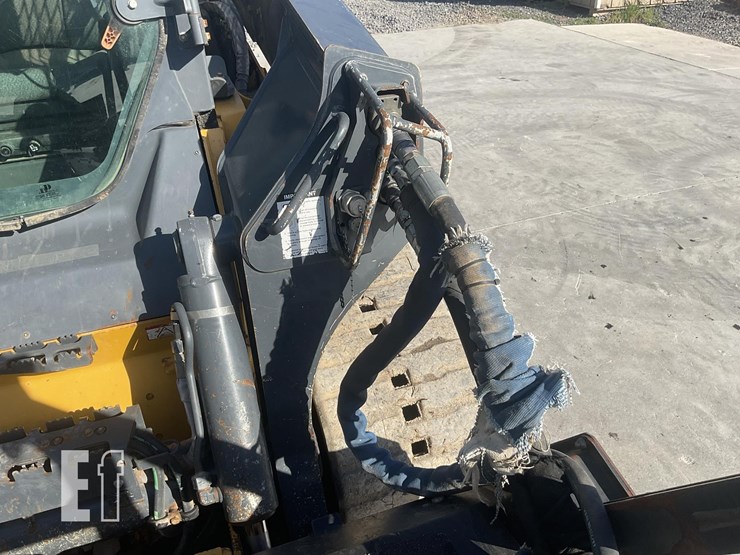 2021-deere-333g-image-12