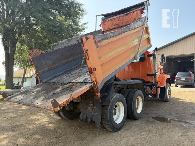 1996-ford-lt9000-image-5