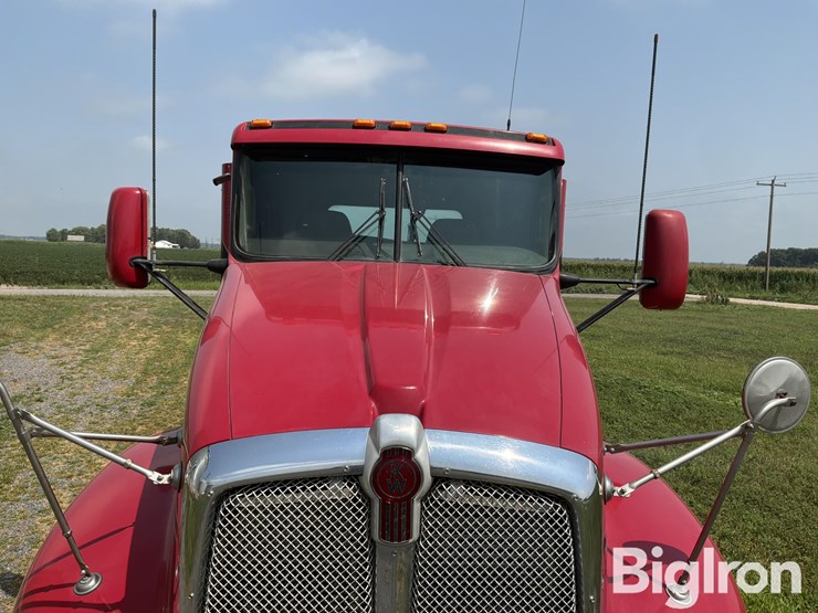 2010-kenworth-t600-image-10