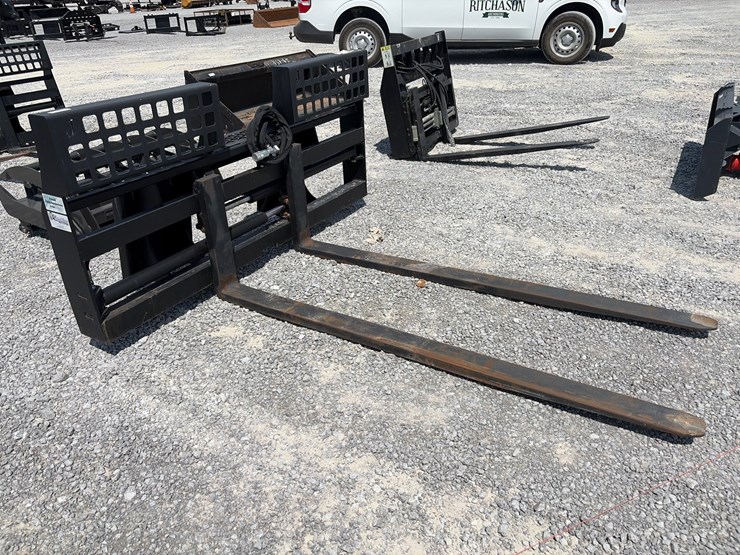 #55-•-jenkins-hyd-pallet-forks-image-3
