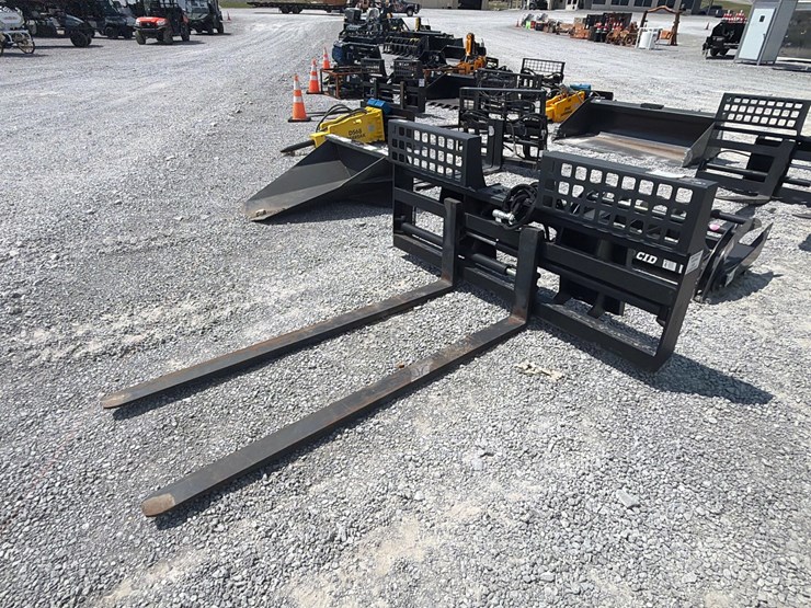 #55-•-jenkins-hyd-pallet-forks-image-1