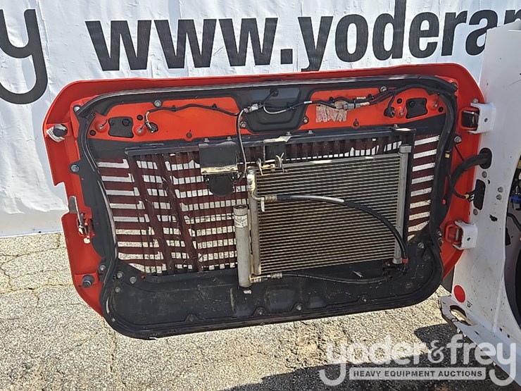 2024-bobcat-t66-image-19