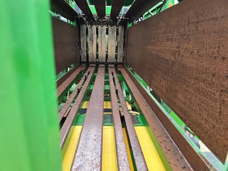 john-deere-100-image-6