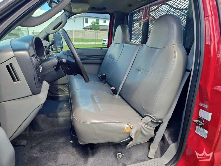 2005-ford-f350-image-15