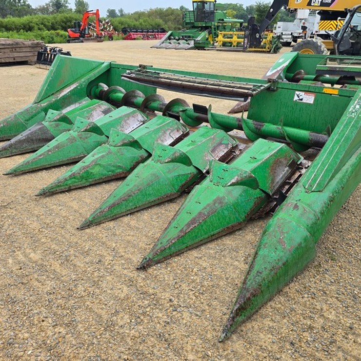 JOHN DEERE 643