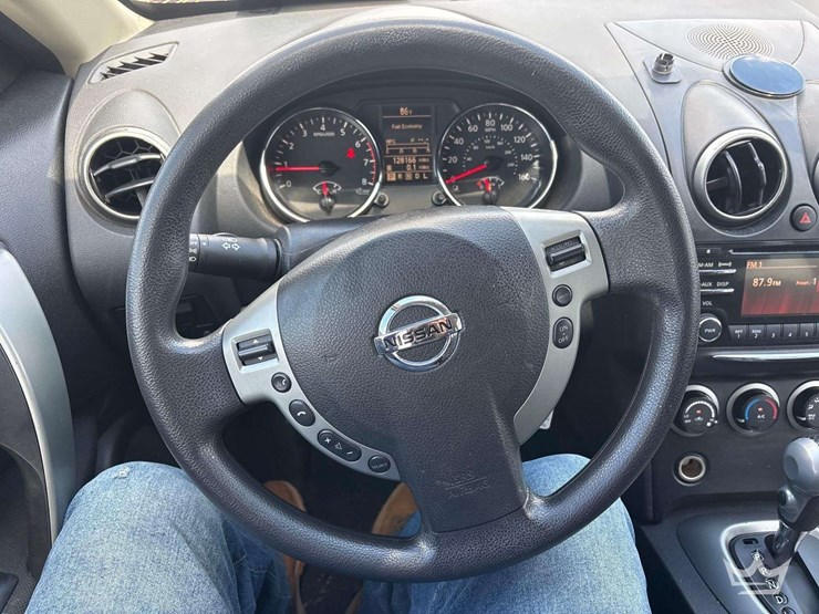 2015-nissan-rogue-image-13