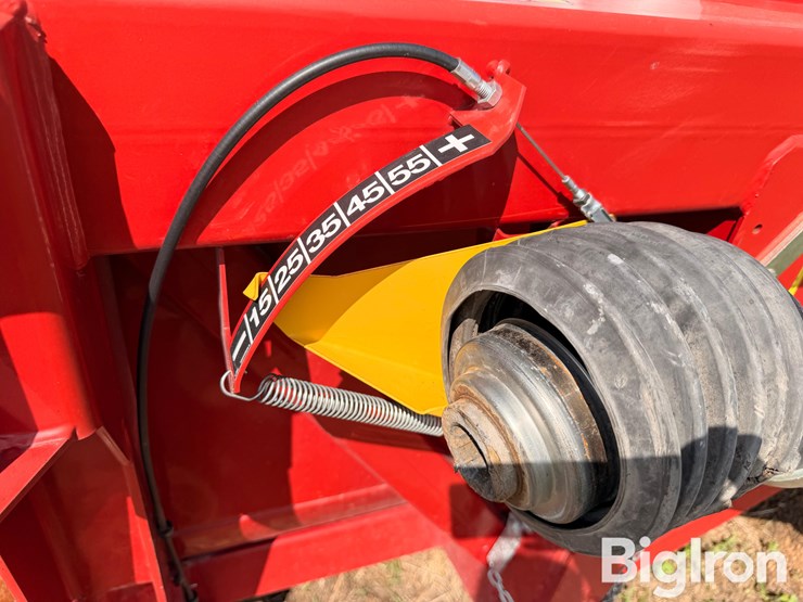 2020-case-ih-4412-image-11