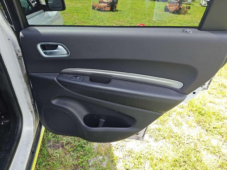 2019-dodge-durango-image-29