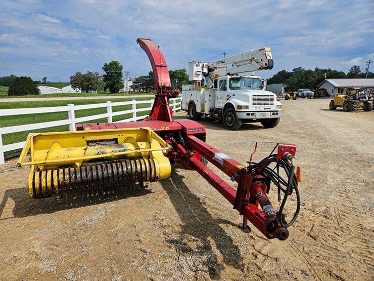 2018-new-holland-790-image-8
