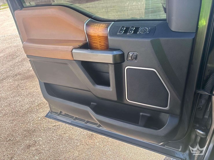 2016-ford-f150-image-11