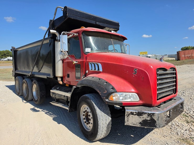 #26510-•-2006-mack-ct713-triaxle-dump-truck-image-14