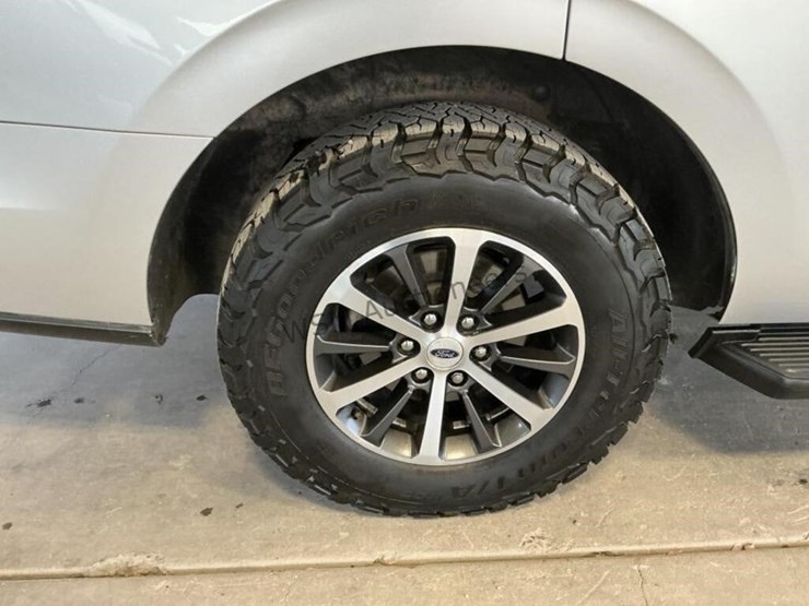 2018-ford-expedition-image-8