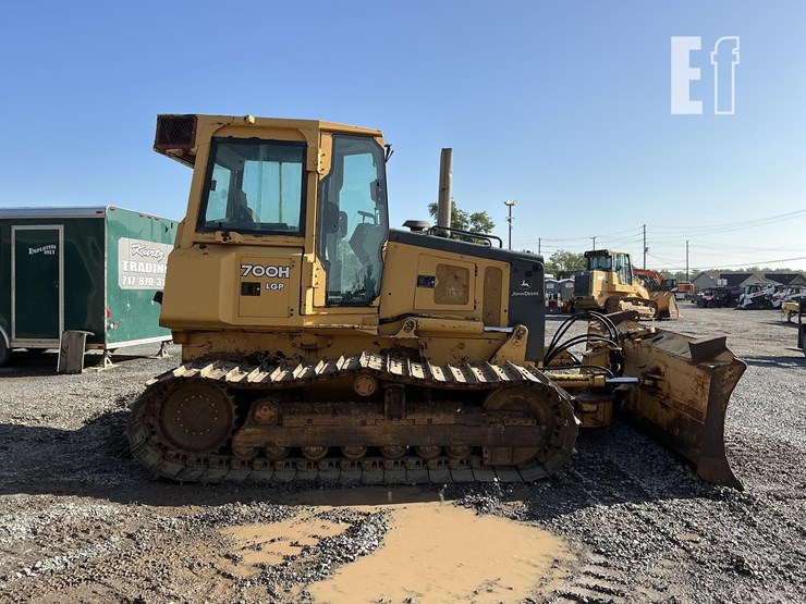 2005-deere-700h-lgp-image-5