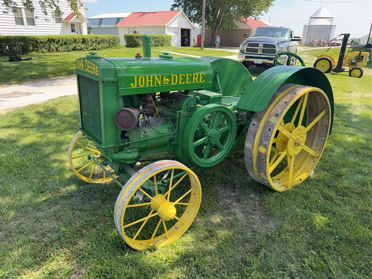 john-deere-d-image-1