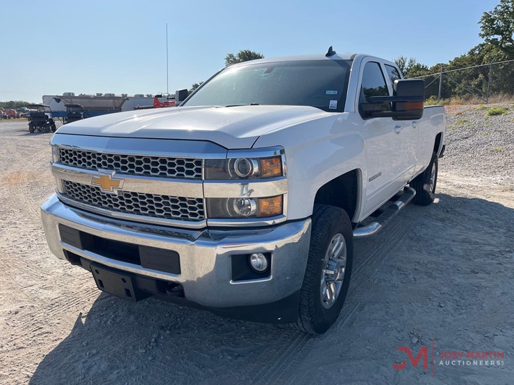 2019-chevrolet-2500-image-4