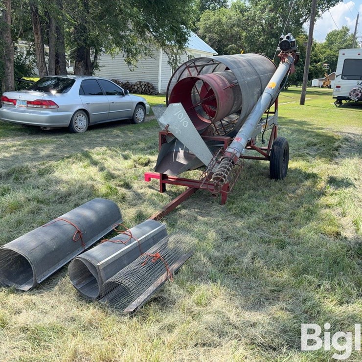 Hutchinson 40 Grain Cleaner